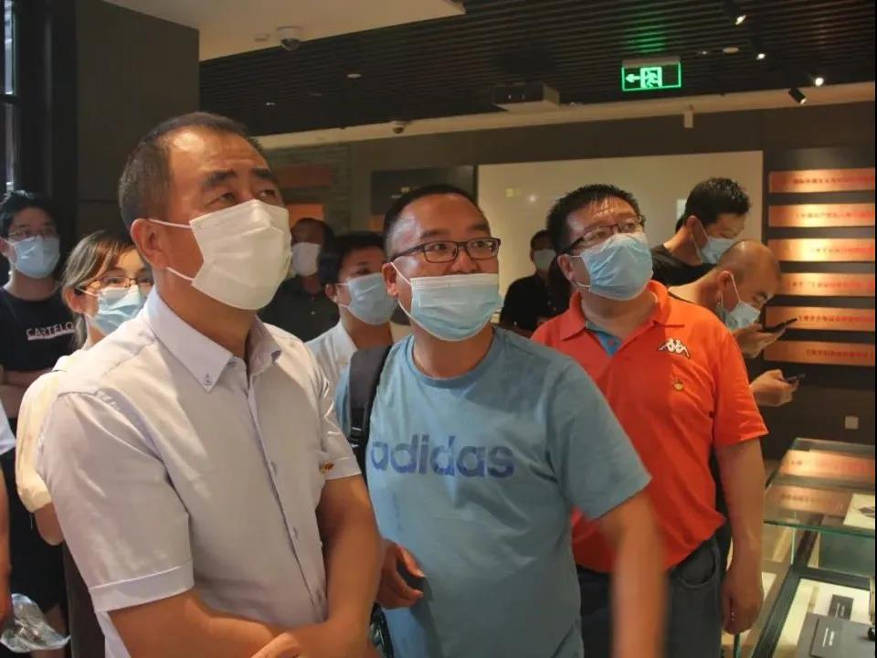 冰球突破-冰球电游豪华版_MG冰球游戏