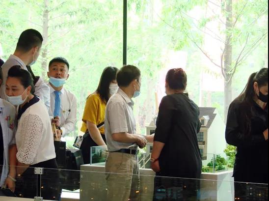 冰球突破-冰球电游豪华版_MG冰球游戏